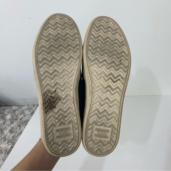 Toms black slip on flats - Picture 4 of 5